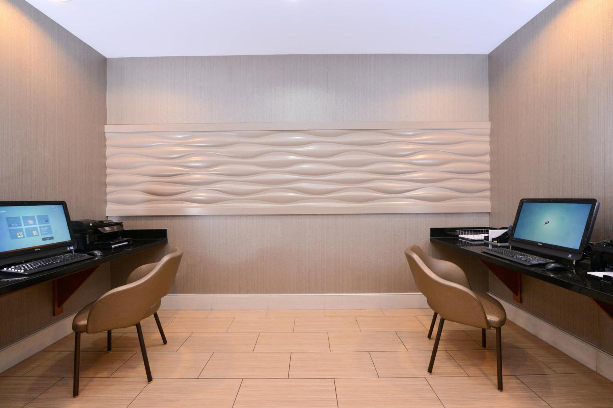Springhill Suites By Marriott Corona Riverside Exteriér fotografie
