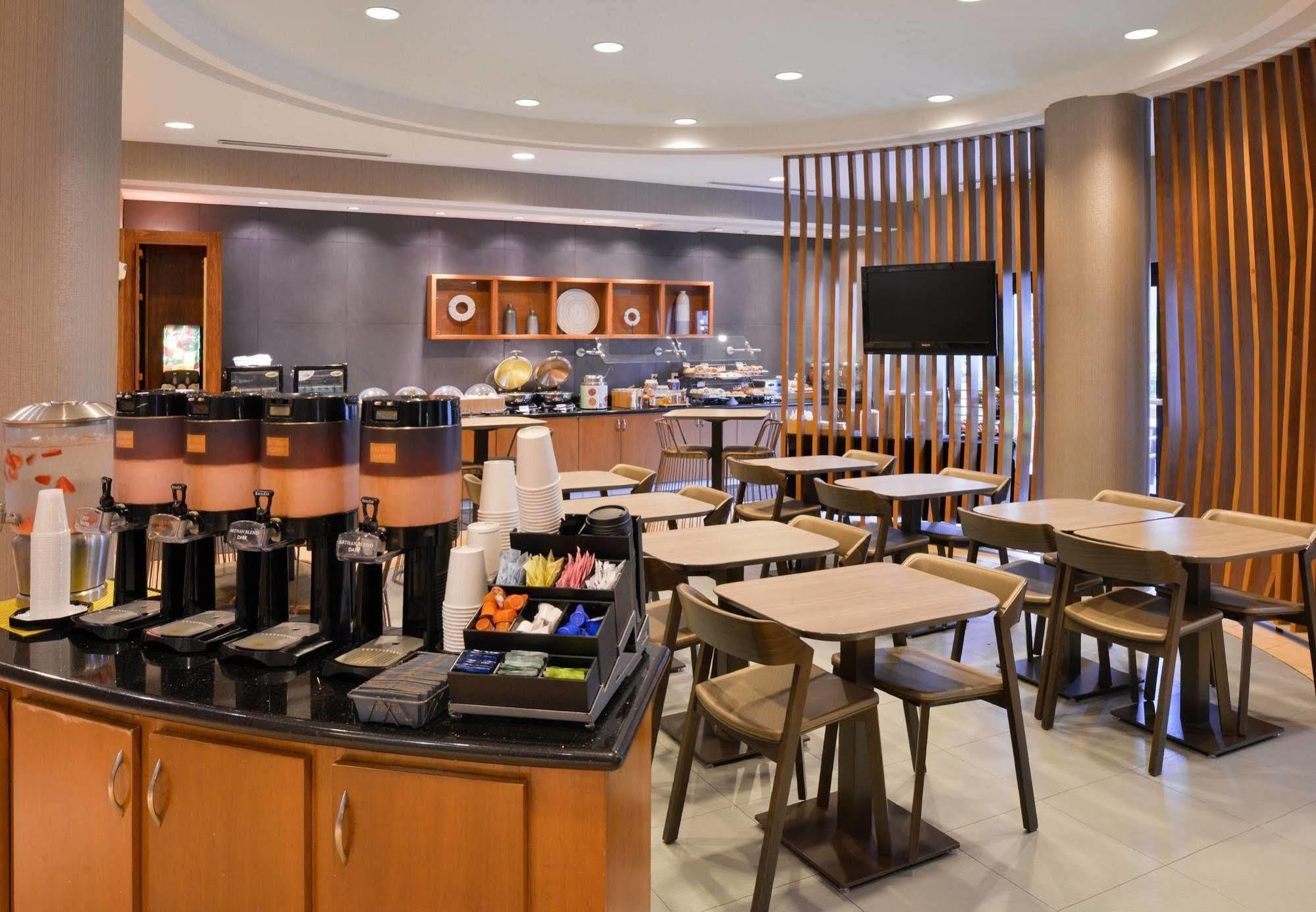 Springhill Suites By Marriott Corona Riverside Exteriér fotografie